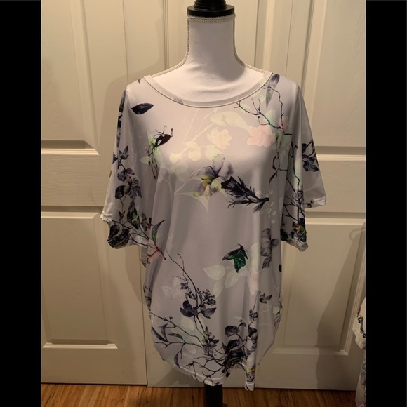 U Dear Plus Size Floral Top - Picture 1 of 6